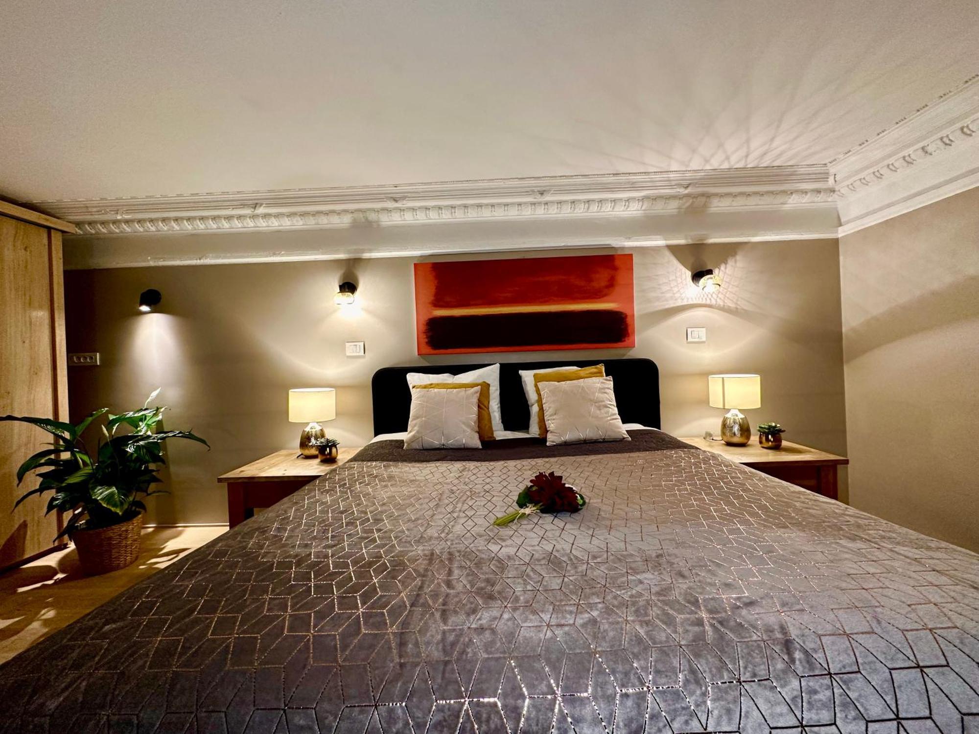 Luxury Suites Castel By Rikas Hotels Antwerpen Bagian luar foto
