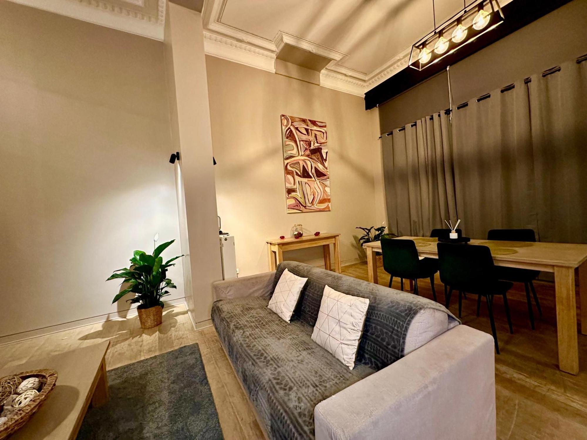 Luxury Suites Castel By Rikas Hotels Antwerpen Bagian luar foto