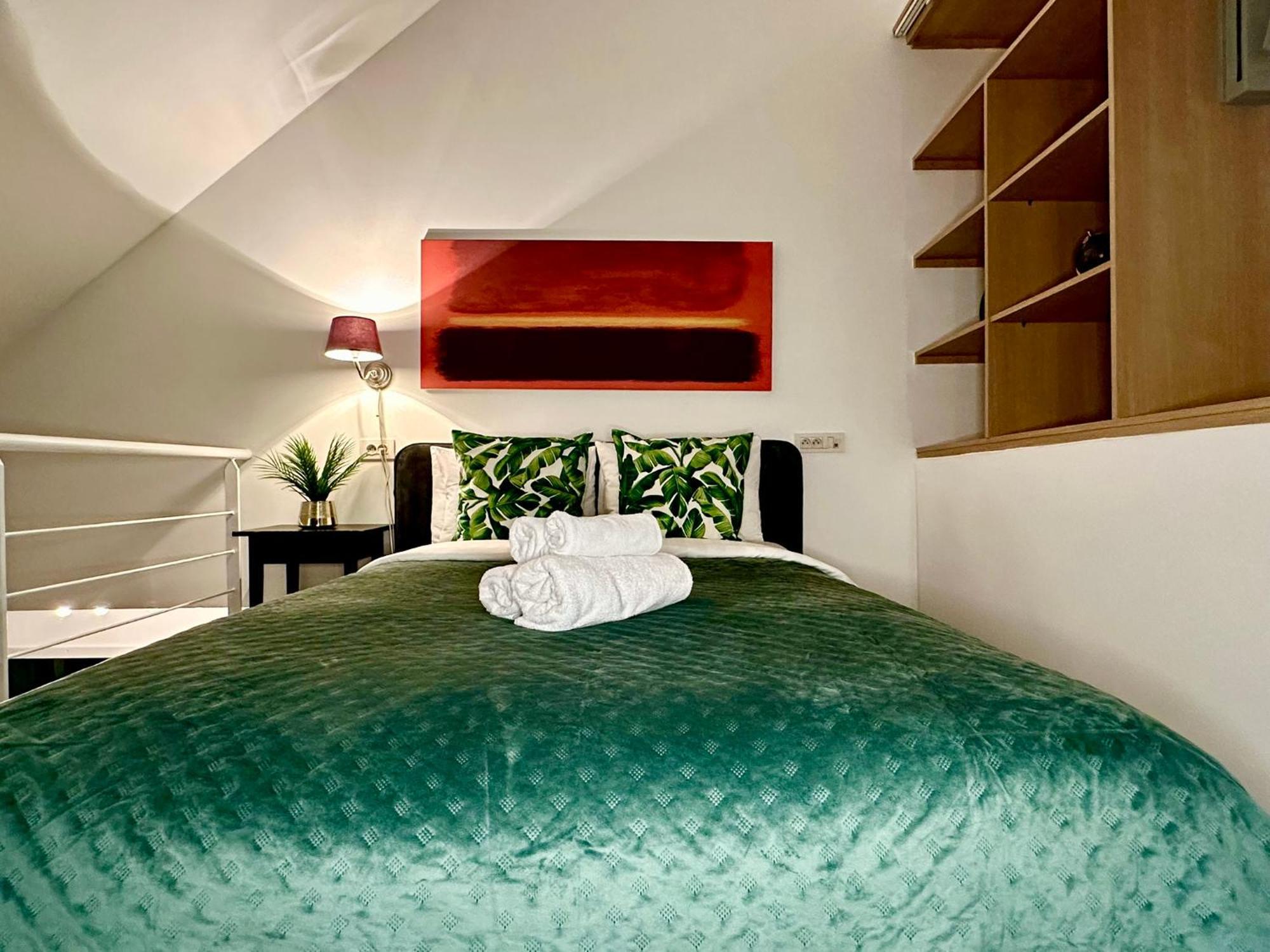 Luxury Suites Castel By Rikas Hotels Antwerpen Bagian luar foto